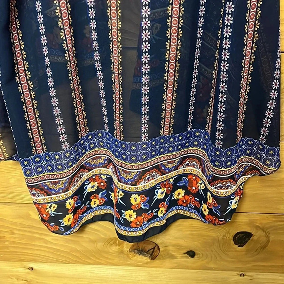 Live 4 Truth Kimono Womens S Floral detail Print Lightweight Open Front sheer - Picture 8 of 10